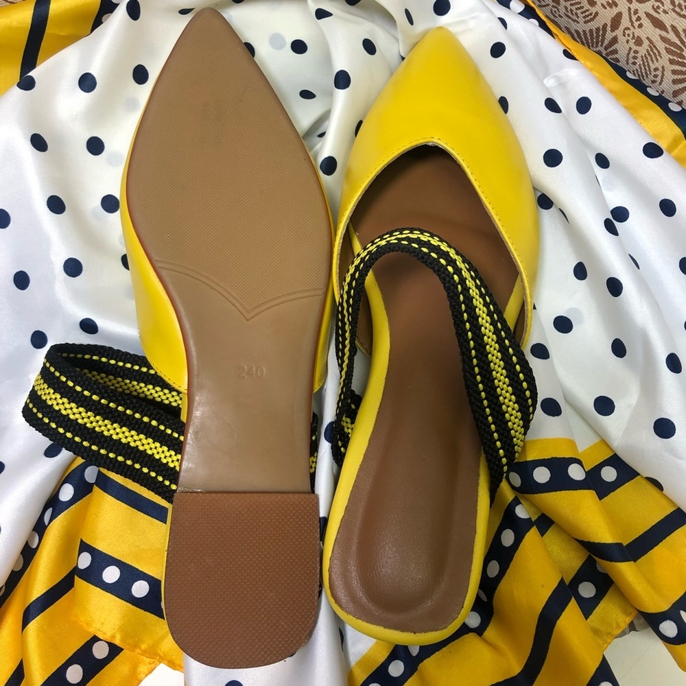 Beautiful yellow leather mules NWOT , size 7 - Picture 3 of 3
